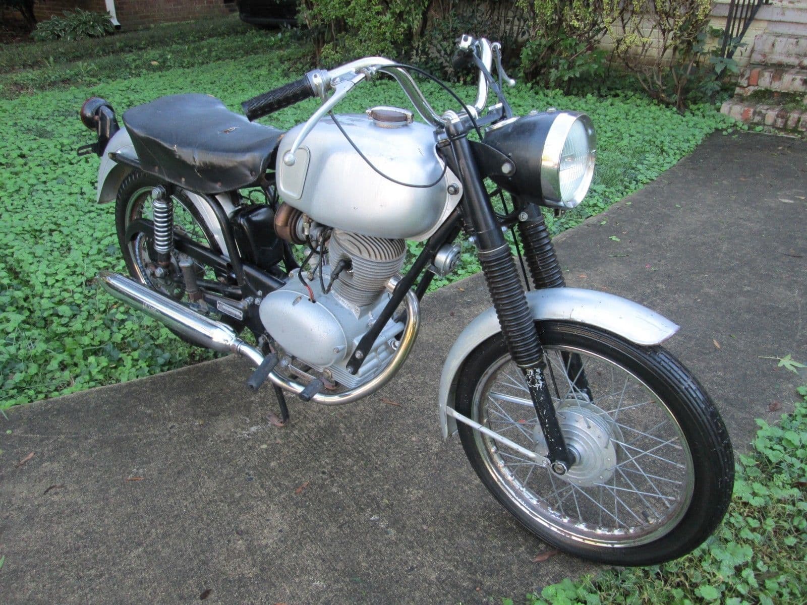 808.895421 Sears 106SS  Motorcycle