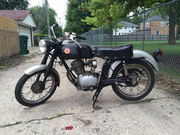 808.895433 Sears 106SS  Motorcycle