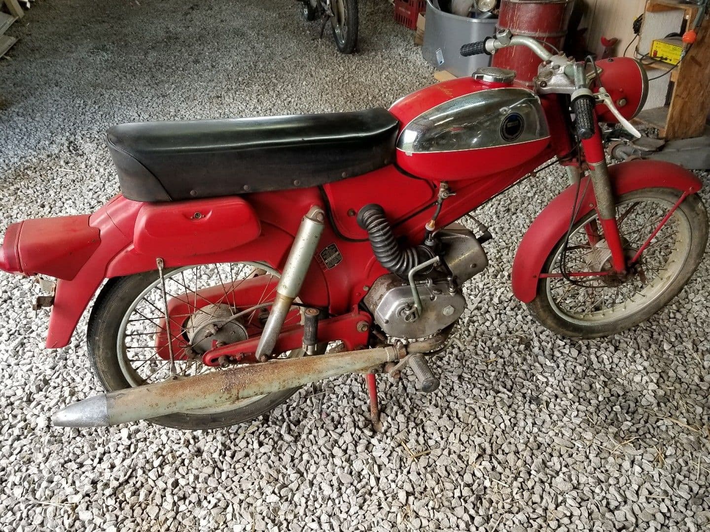 810.895101 Sears Sabre  Motorcycle